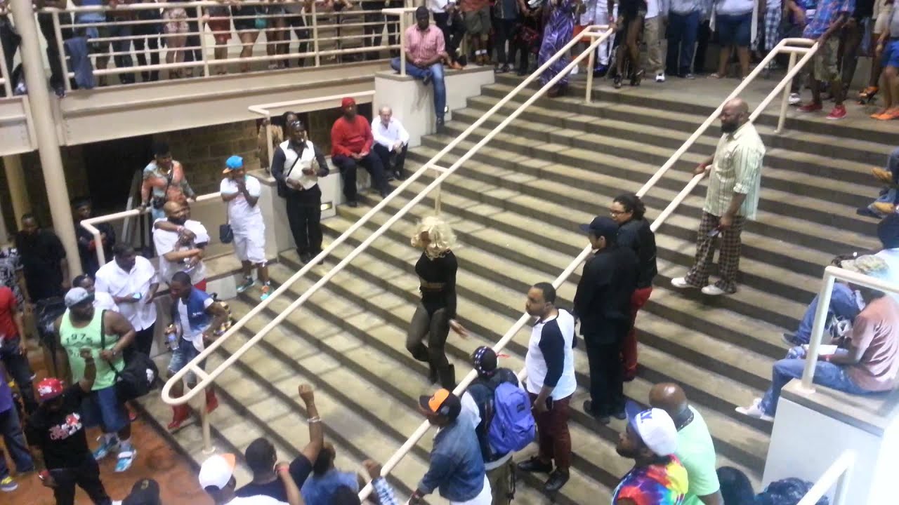 Starr Revlon 10s EATING!!!! @ Crystal Ball 2013