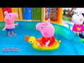 ¡El mejor juguete de Peppa Pig para la piscina! ¡Video de juguetes para niños!