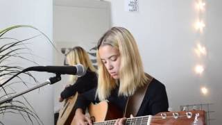 Deep green - cover