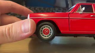 Обзор модели Mercedes Benz 220 в масштабе 1:24 от Welly