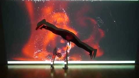 KINECT | PROJECTOR DANCE