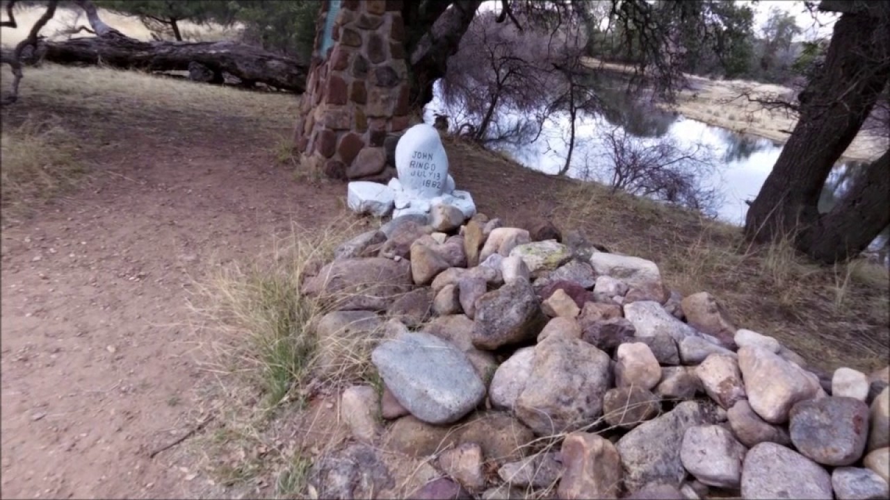 Grave of Johnny Ringo