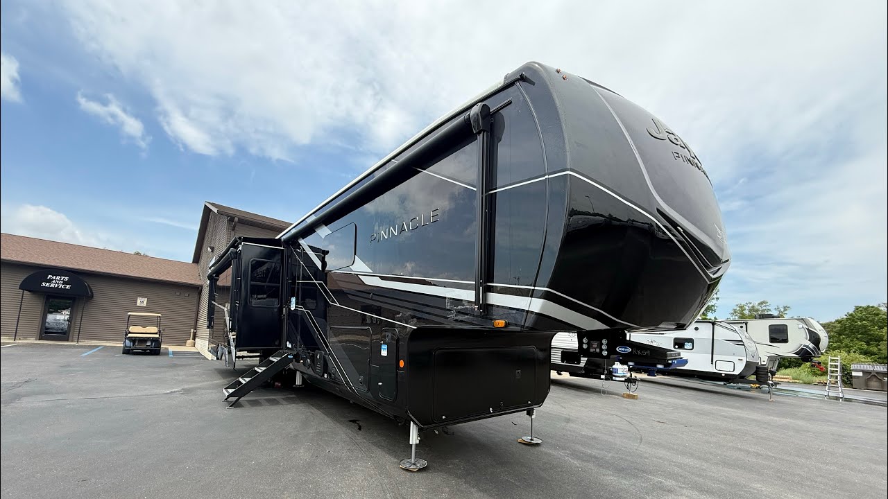 2026 Jayco Pinnacle 38FBRK Walk Through! 