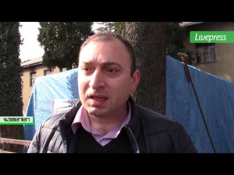 მოშიმშილე დევნილებს მერაბ ქვარაია შეხვდა