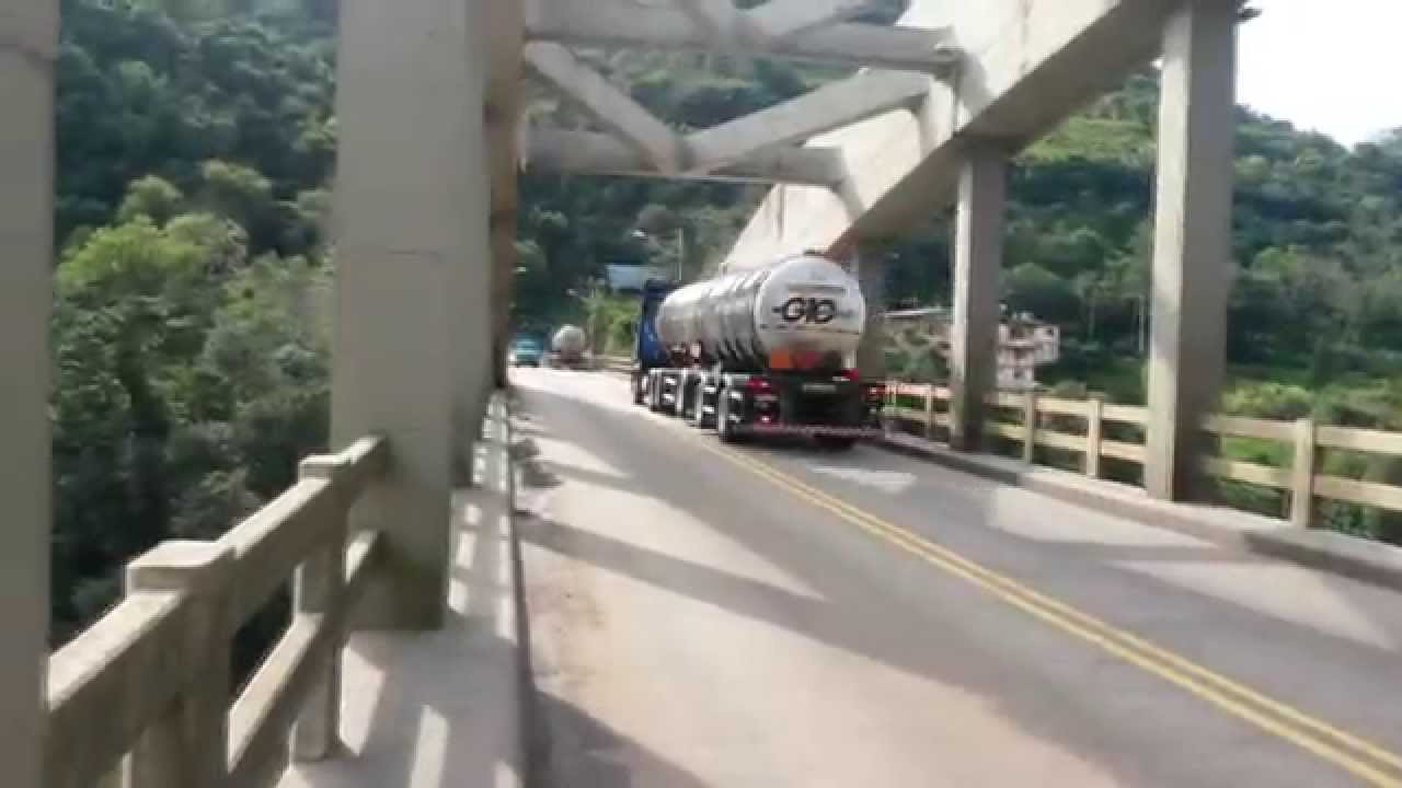 Ponte do Arco sobre o Rio