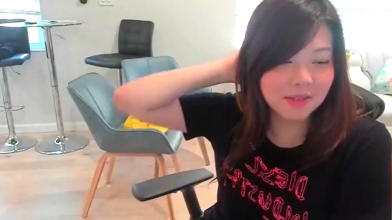 OLHA OS PAPOS DA MAYUMI KKKKK