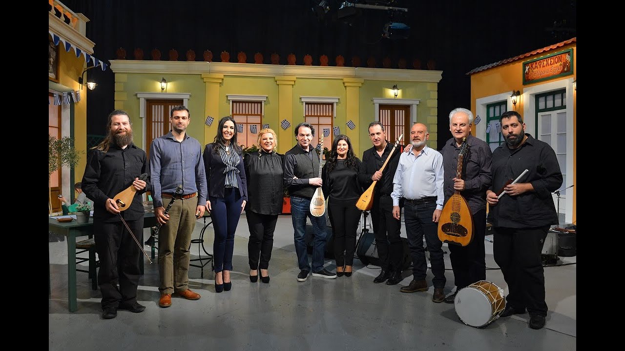 Ο ήλιος εβασίλεψε, Παναγιώτης Λάλεζας με ταμπουρά, φλογέρα και λύρα. ΕΡΤ2, ''Αυλή των χρωμάτων