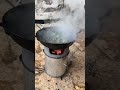 柴火炉煮紫洋芋