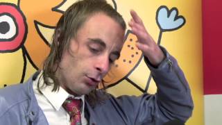 Paul Foot Explains Dress Sense