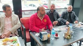 TUZLASPOR ALT YAPI YÖNETİCİLERİ VELİLERLE KAHVALTIDA BİR ARAYA GELDİ.