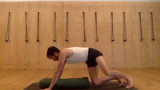 Tronco y piernas más largos. Yoga de la acción y la renuncia. Yoga Iyengar avanzado