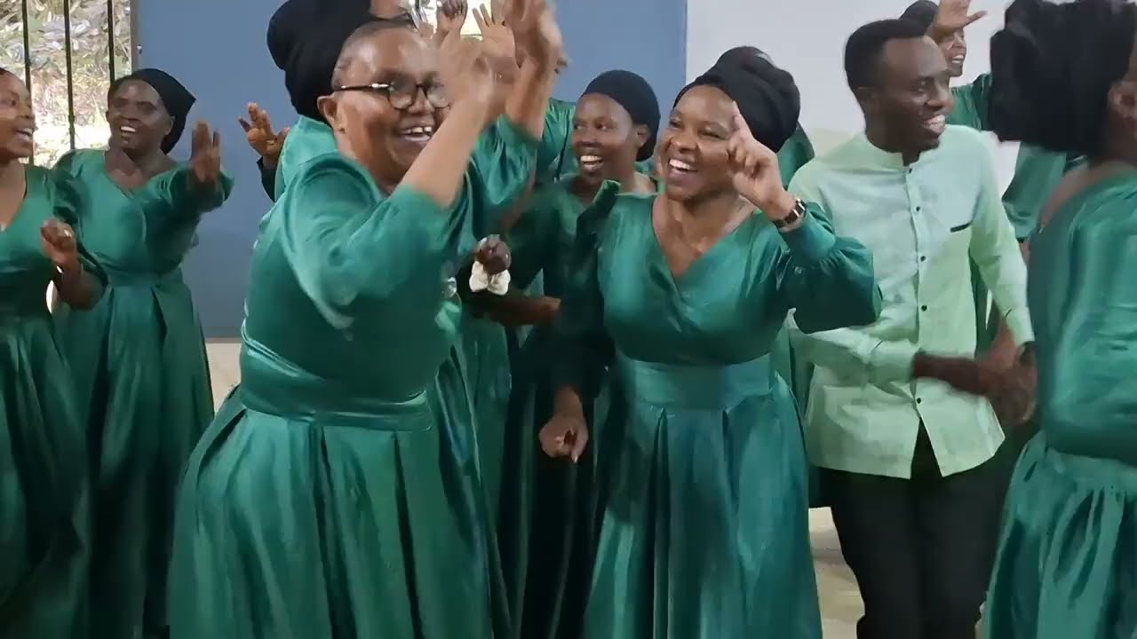 Live na Chorale Moria mu giterane kuri ADEPR Karama