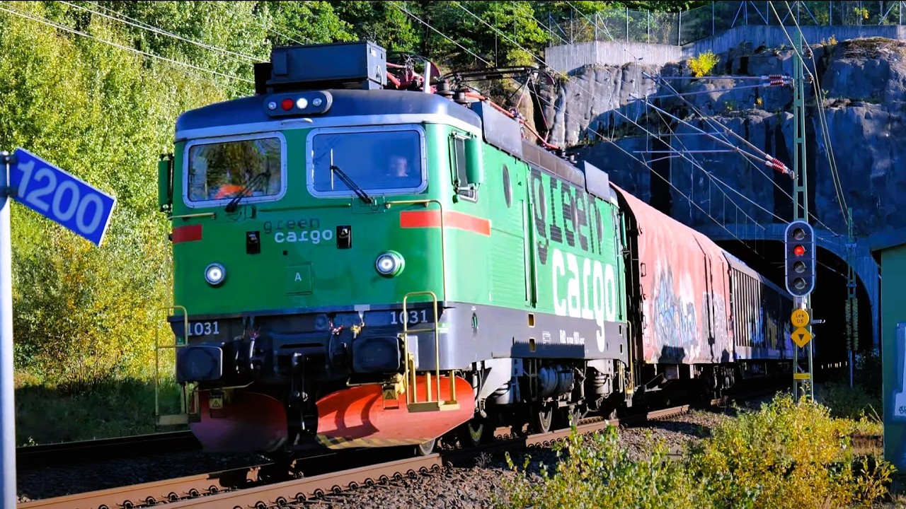 Tåg i Åsa på Västkustbanan