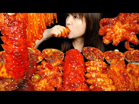 ASMR (COOKING & EATING) SPICY SEAFOOD (LOBSTER TAIL, OCTOPUS, SHRIMP, COCKLE, SQUID, ENOKI MUSHROOM)