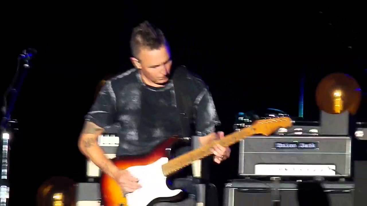 Pearl Jam - Eruption - Wrigley Field (July 19, 2013)