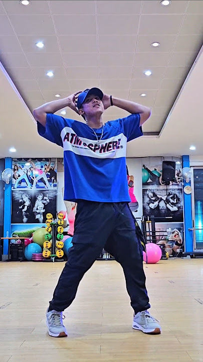 Joget india ala hritikkroshan 😎 #youaremysoniya #hrithikroshan #bollywood #hindisong #dance