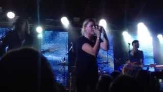 Video thumbnail of "Conrad Sewell - Who You Lovin'"