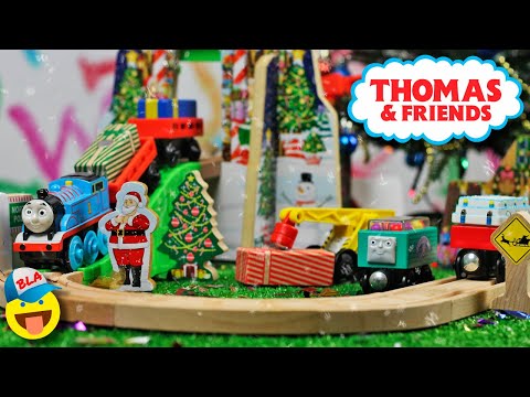 Видео: Паровозики Готовятся к Новому Году / ТОМАС И ЕГО ДРУЗЬЯ / Thomas and friends Santa's Workshop