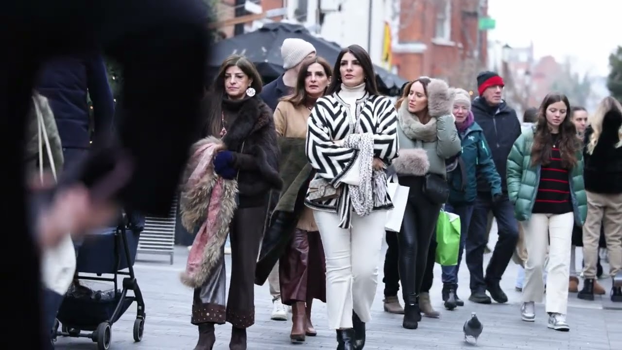 Women in leather or boots fashion street 34