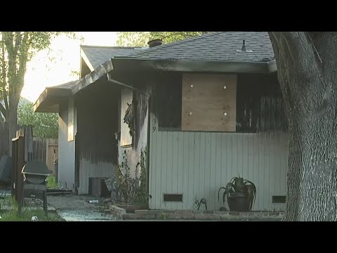 Man barricaded in South Sacramento home dies after setting it on fire ...