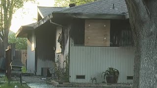 Man barricaded in South Sacramento home dies after setting it on fire