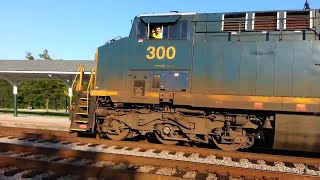 CSXT Q140-06 with my buddy hanging out the window and horn salutes CW44AC/SD70MAC good K5LA