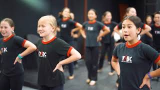 Young Australian Broadway Chorus - Musical Theatre Program For Young Performers