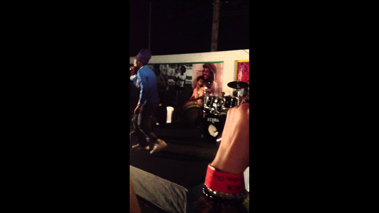 SIZZLA KALONJI Trod Mt. Zion, Dry Cry @ The Bob Marley Museum, DEC. 28 2012