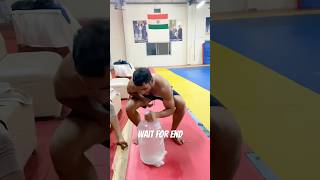 One Hand Hotel Hold Challenge