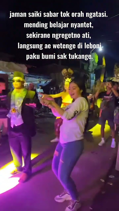 Jaman saiki. #storywa #dancerkarnaval #karnaval #katakata #galau #baper #sad #bahagia #fyp