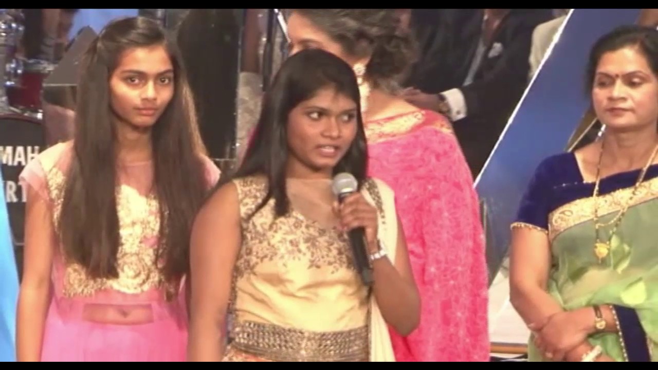 Shabana Azmi Host Mijwan Summer 2017 Fashion Show with Showstopper SRK & Anushka Sharma