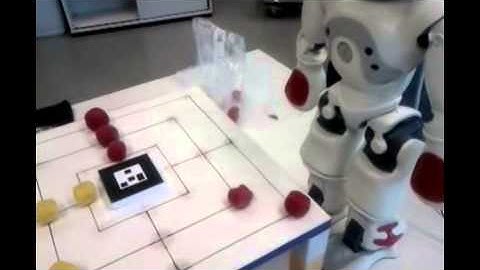 Nao autonomously places, moves and grasps game tokens