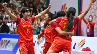 Khoảnh khắc Thảo Vy và Thảo My bùng nổ giúp bóng rổ Việt Nam ngược dòng đánh bại Thái Lan.