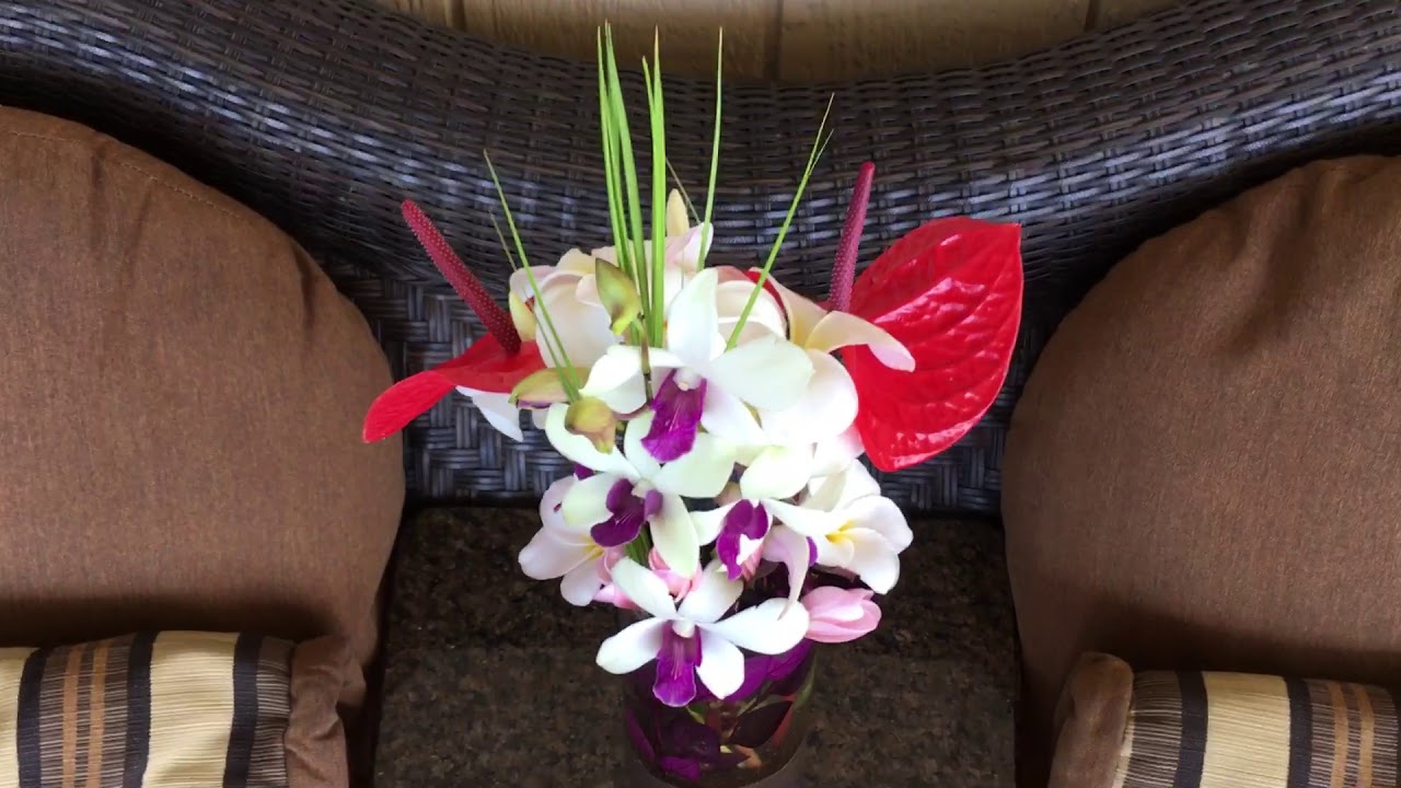 Jenny S Tropical Flower Arrangement Our Lanai 4th Floor Big Island Hawaii Youtube