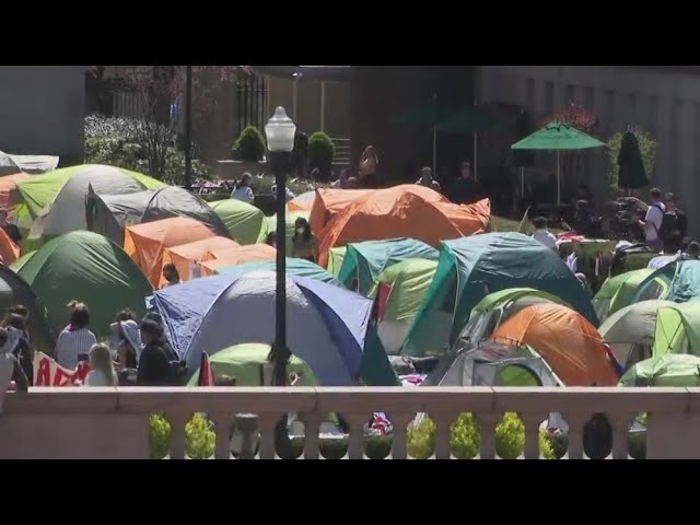 As Columbia Protests Intensify Police Numbers Increase Right Off Campus