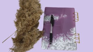 Teaching how to make a very beautiful resin notebook😍.آموزش ساخت دفترچه یادداشت بسیار زیبا رزین😍 screenshot 3