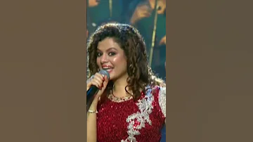 Palak Muchhal Live Performance On 23rd Zee Cine Award Show On Song Jhooth Bole Kowa Kathe Viral 