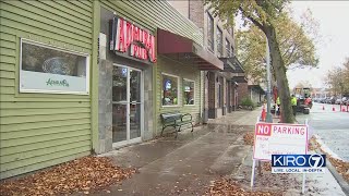 VIDEO: Officer fires shots during fight in West Seattle