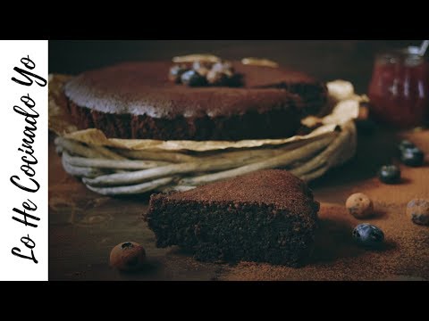 Vídeo: Pastel De Chocolate Y Almendras Sin Harina