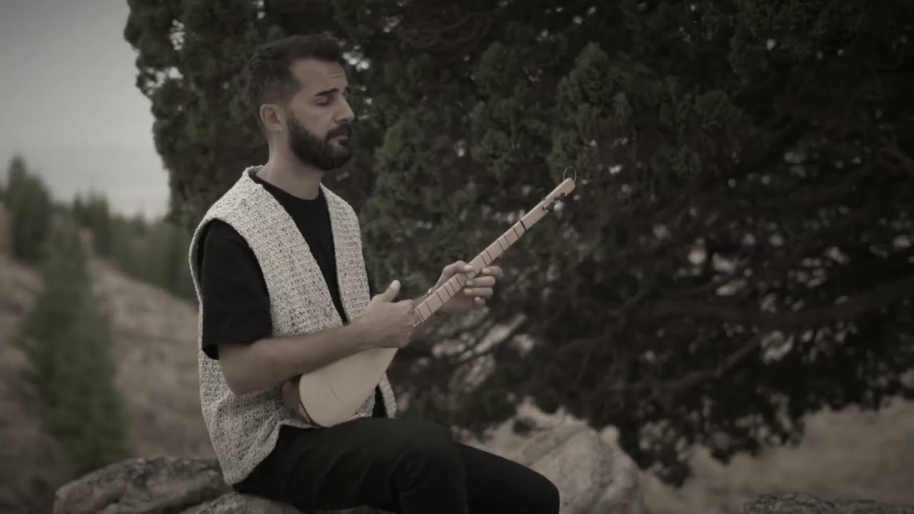 Watch Caner Gülsüm - Gideriz on YouTube Watch Caner Gülsüm - Gideriz on YouTube