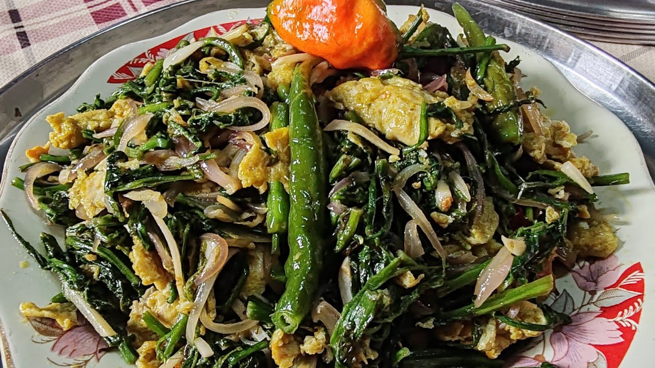 fiddlehead fern fry with egg /popular assamess dish dhekiya dhekexak