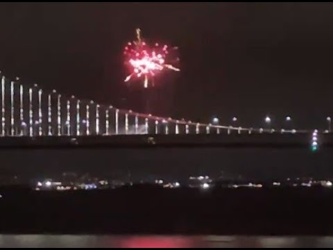 Video: Kui pikk on SF Bay Bridge?