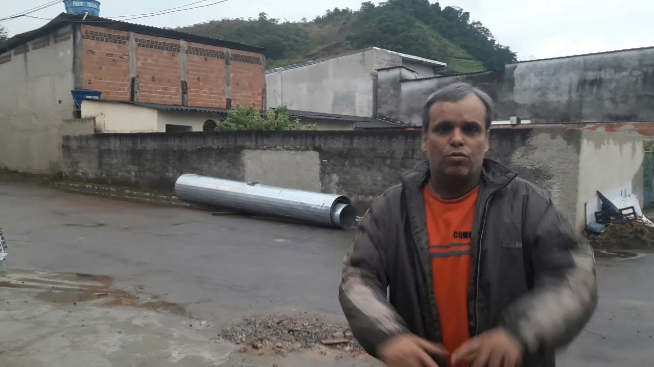 Qual a distância segura de uma torre de celular ? EU NAO SEI !!