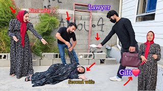 A beautiful gift fans the flames of the second wife's jealousy; the lawyer confronts the second wife