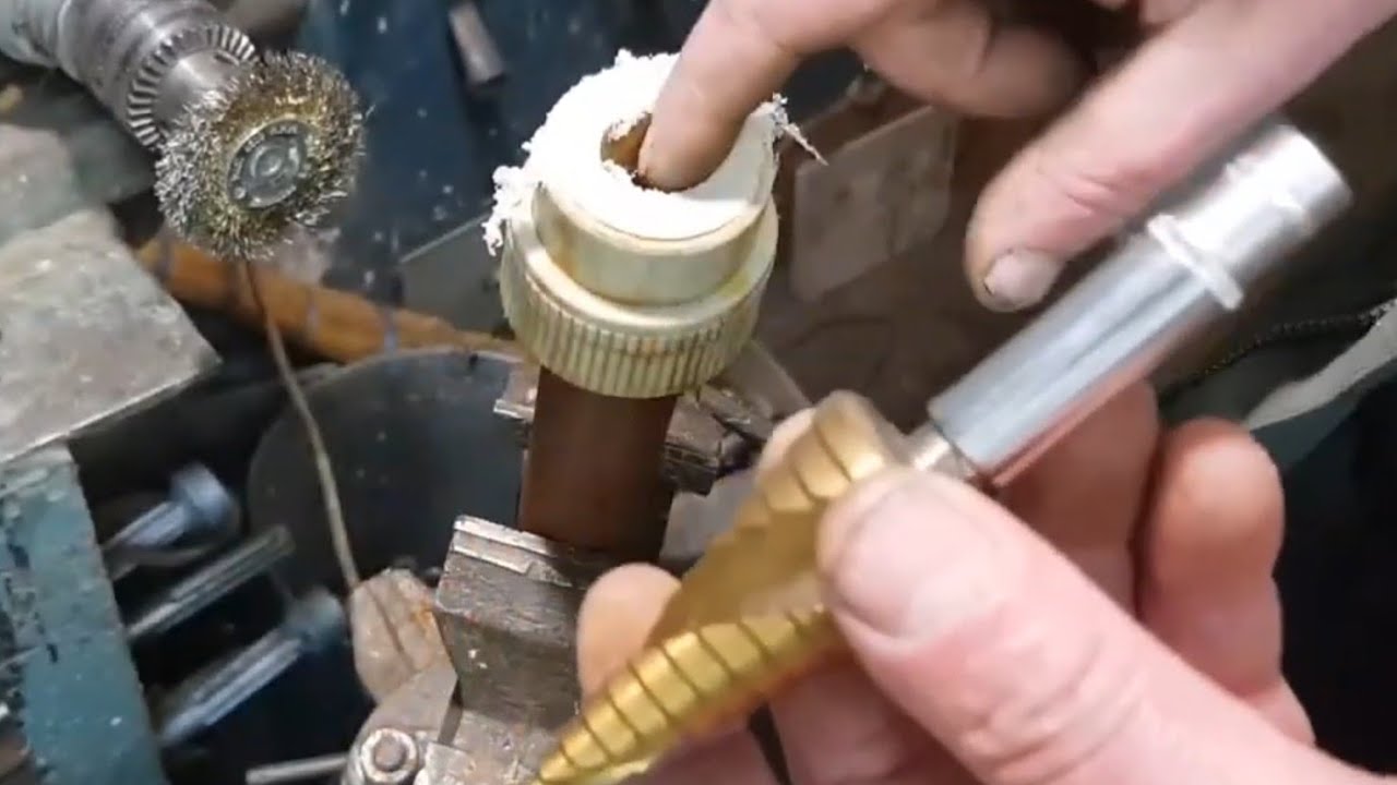 Как просто высверлить без дрели полипропиленовую трубу из фитинга ...