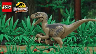 Velociraptor snack time | LEGO Jurassic Park 30th anniversary