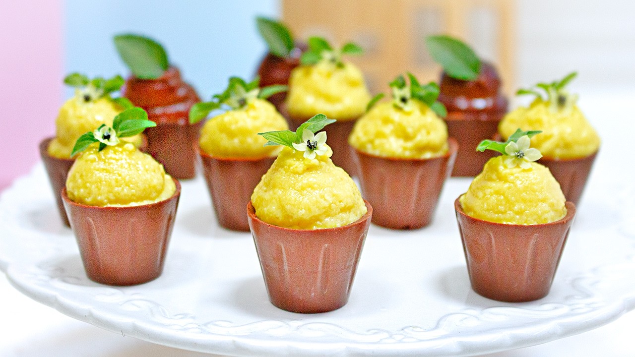 DOCES FINOS MOUSSE DE CHOCOLATE - Tiago Mauro