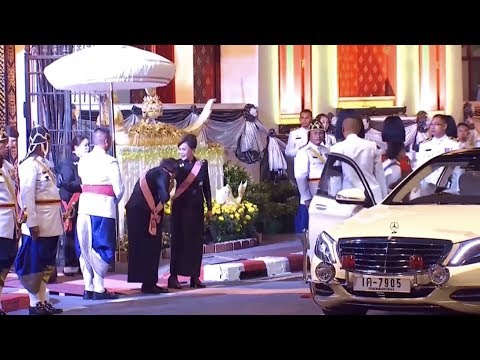 Thai Royal Motorcade ขบวนเสด็จพระราชพิธีบรรจุพระบรมราชสรีรางคาร  [3/3]