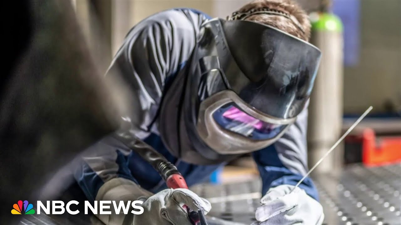 U.S. economy adds 147,000 jobs in June U.S. economy adds 147,000 jobs in June