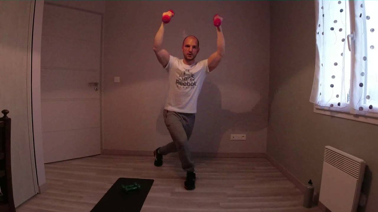 Gym senior -  Gym dynamique spécial renforcement musculaire avec des haltères 2